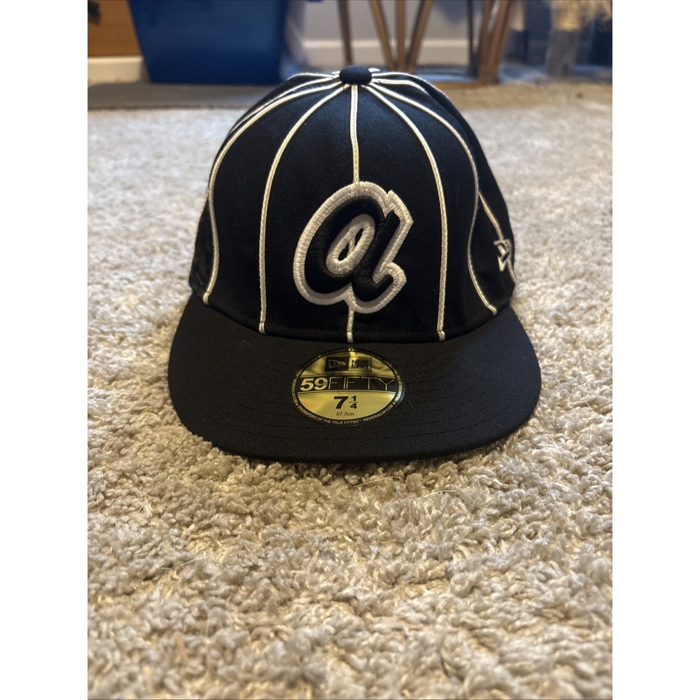 Atlanta Braves New Era Fitted 7 1/4 Pinstriped 100% Wool Black White